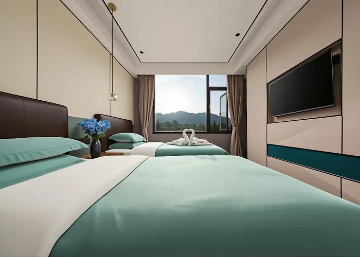 Riverside Mtn View Hotel-Free Ride Once At The East Gate Of The Scenic Area
