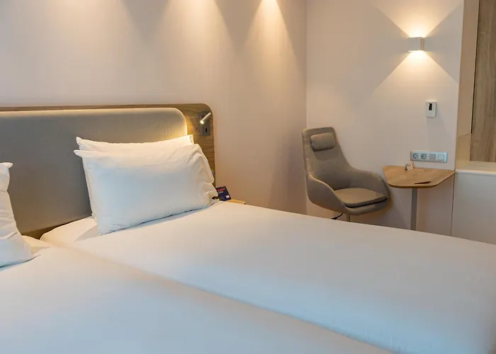 Holiday Inn Express & Suites Barcelona - Sabadell By Ihg