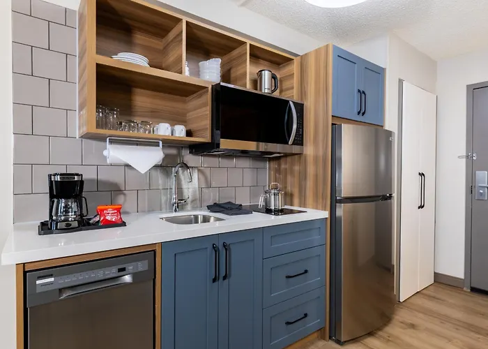 Candlewood Suites London South By Ihg