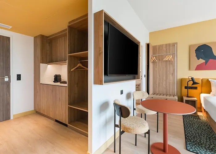 Hampton By Hilton Bordeaux Merignac Airport