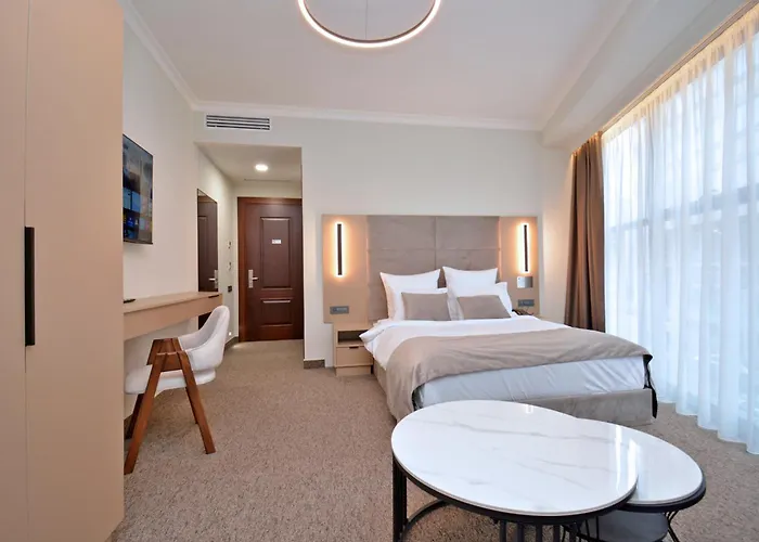 BM Avenue Hotel