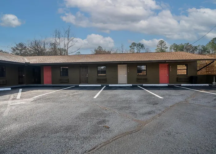 Woodland Parkview Motel