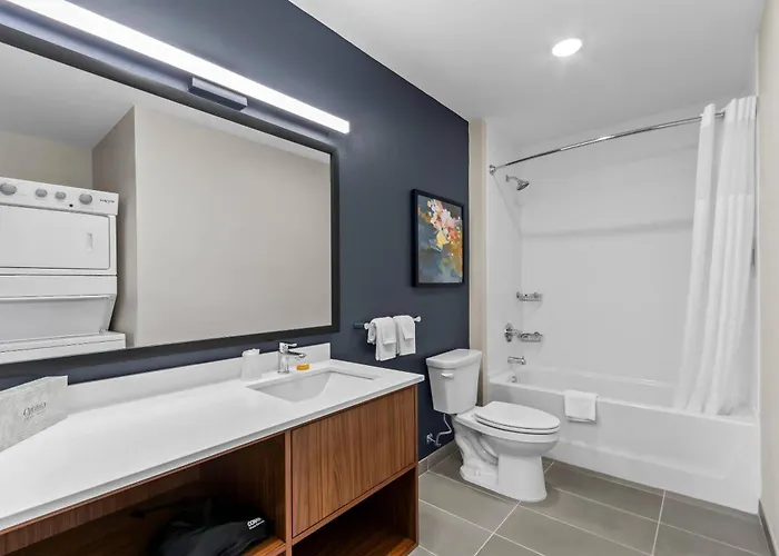 Everhome Suites Panama City Beach - 30A