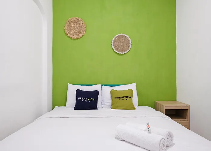 Urbanview Ant Living Near Jalan Slamet Riyadi Solo