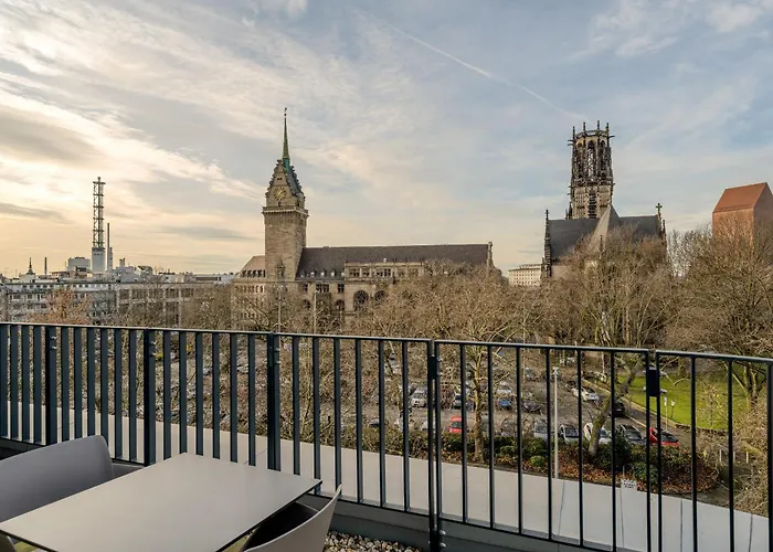 Premier Inn Duisburg City Altstadt