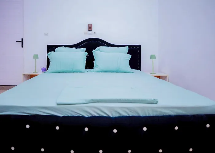 Takhotel