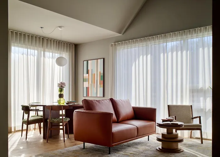 Skald Akureyri, Curio Collection By Hilton