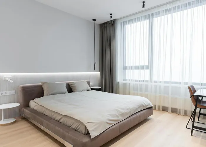 Hotel The Pacific Suites Near Igi Delhi Airport