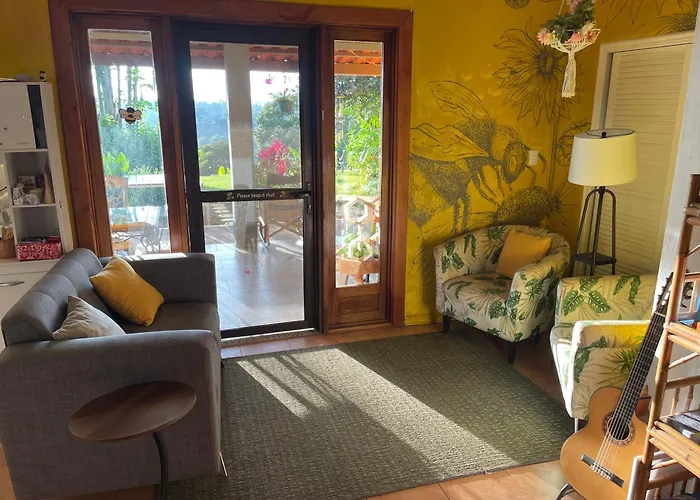 Hotel Honey Bee