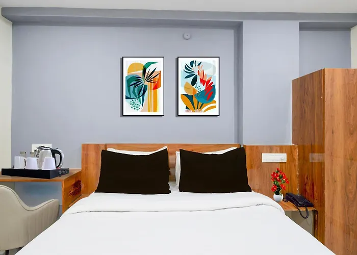 Super Townhouse Gachibowli Flyover Hyderabad