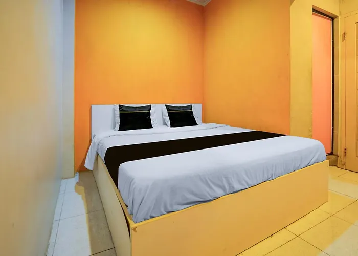 Hotel O Near Terminal Batoh Formerly Hotel Al Fatih