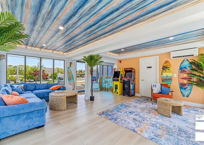 Dennisport Surf Club Boutique Hotel
