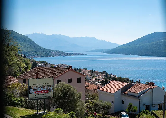 Castello Mare Residence