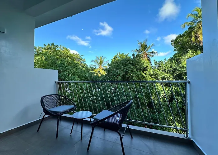 Serene Sea View, A Tropical Boutique Hotel