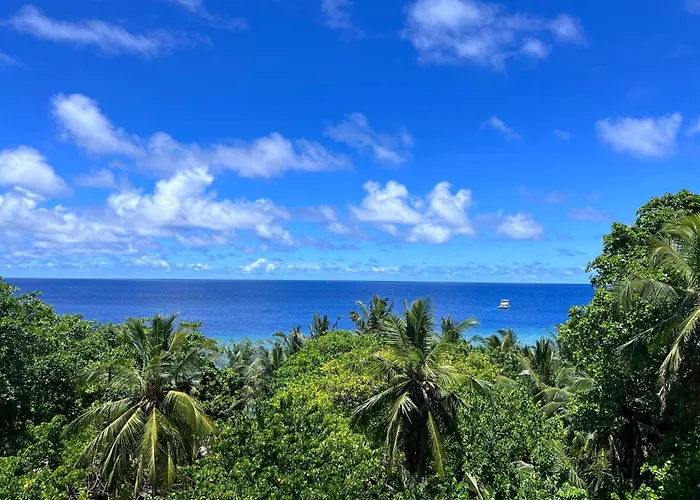 Serene Sea View, A Tropical Boutique Hotel