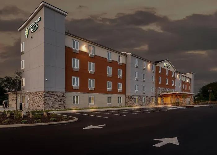 Woodspring Suites Lancaster North