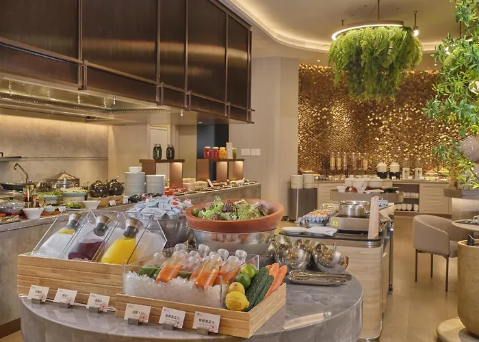 The Reserve Hotel Luoyang, Curio Collection By Hilton