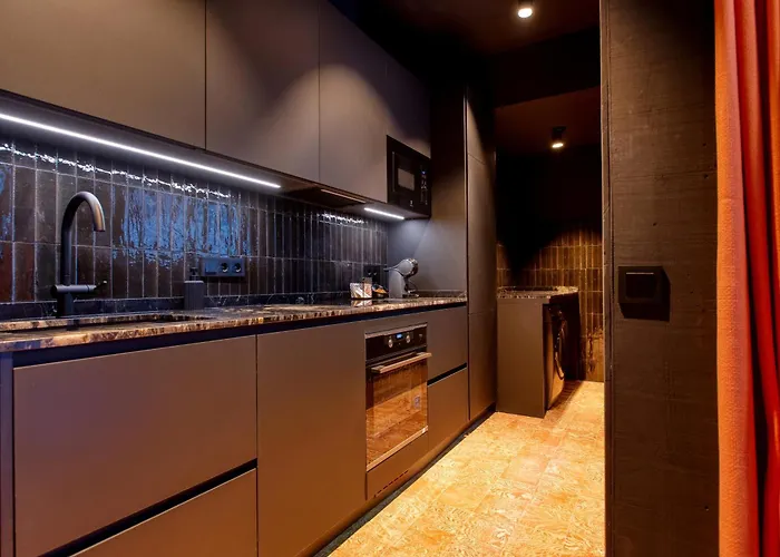 Boada Riera - The Roomsbyreini