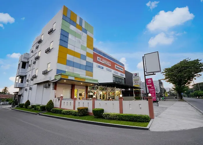 Hotel O Near Terminal Batoh Formerly Hotel Al Fatih