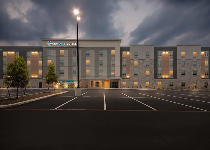 Everhome Suites Georgetown - Austin