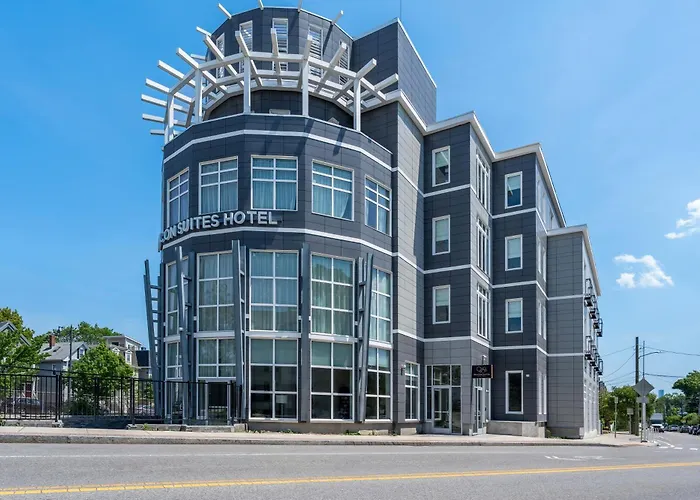 Beacon Suites Hotel