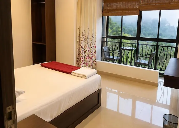 Grand Munnar Rooms