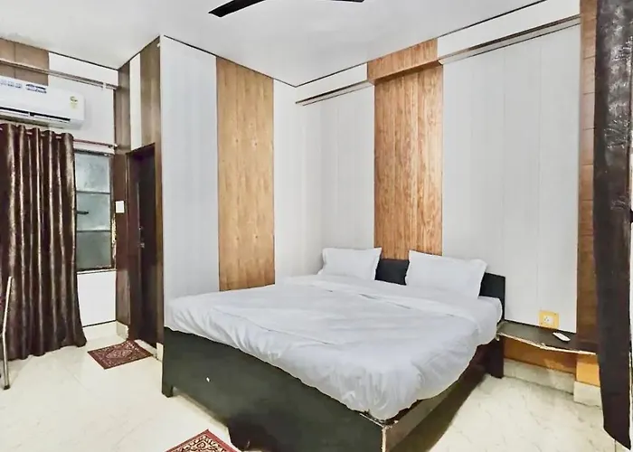 Hotel Royal Kashi Heritage Property Dashashawmedh River Ghat Property