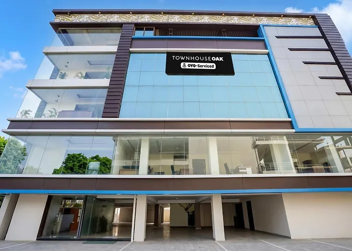 Super Townhouse Oak Isbt Bus Terminal Dehradun Formerly Hotel Himalayan
