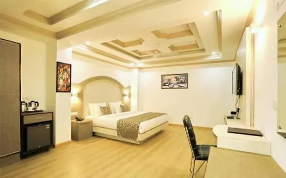 Crown Plaza Residence