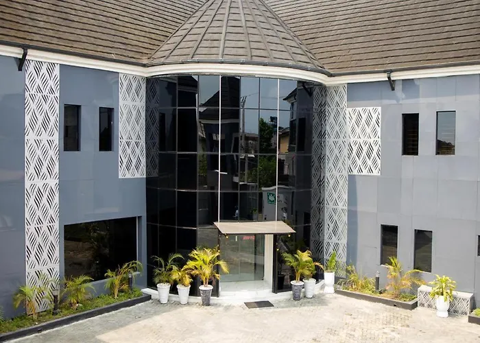 Eagles Haven Hotel