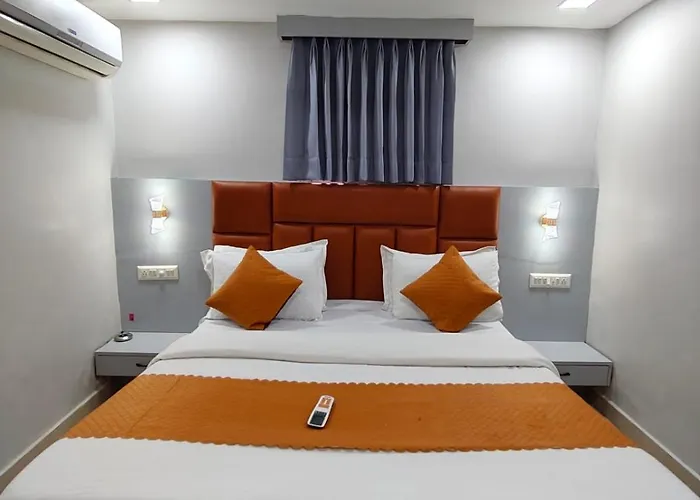 Hotel Green Land