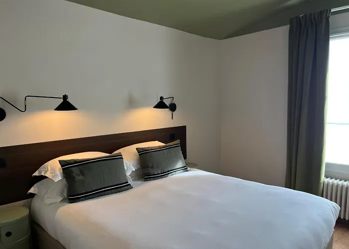 Monsieur Jules Hotel Clamart