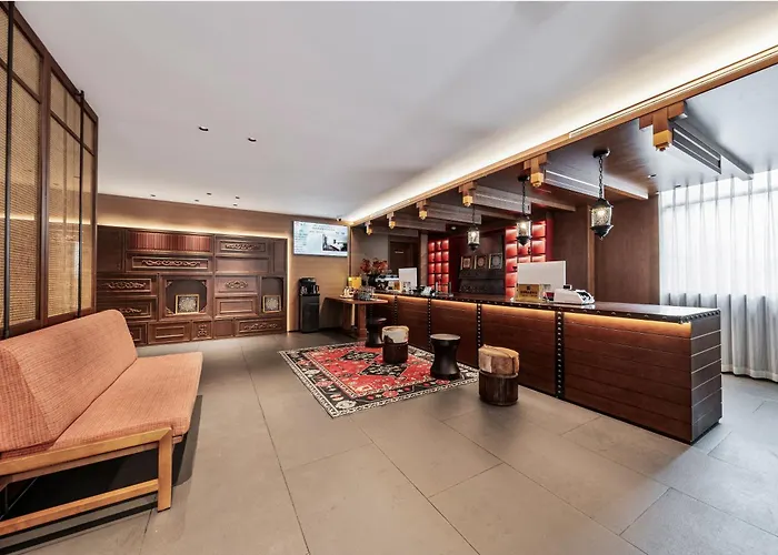 岷山云邸饭店