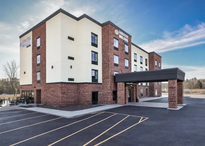 Cobblestone Hotel & Suites - Bay Minette