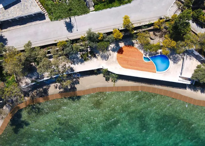 Roseira Beach Resort