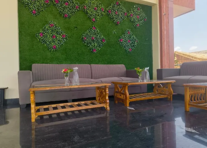 Hotel Golchi Palace