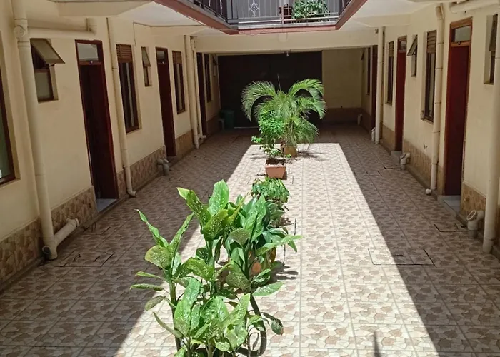 Uhuru 50 Hotel