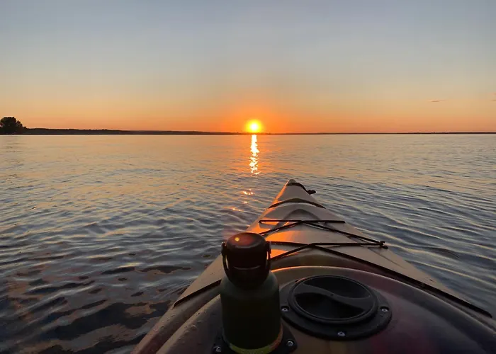 Hébergement Plage Robertson - Pods au bord du lac