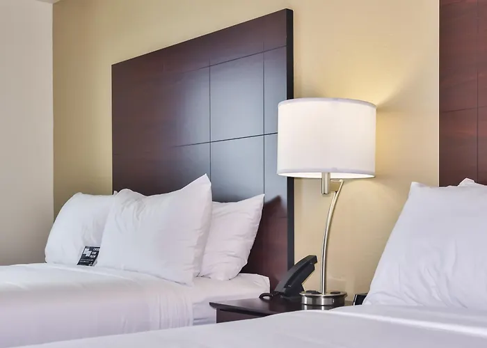 Cobblestone Hotel&Suites - Monte Vista