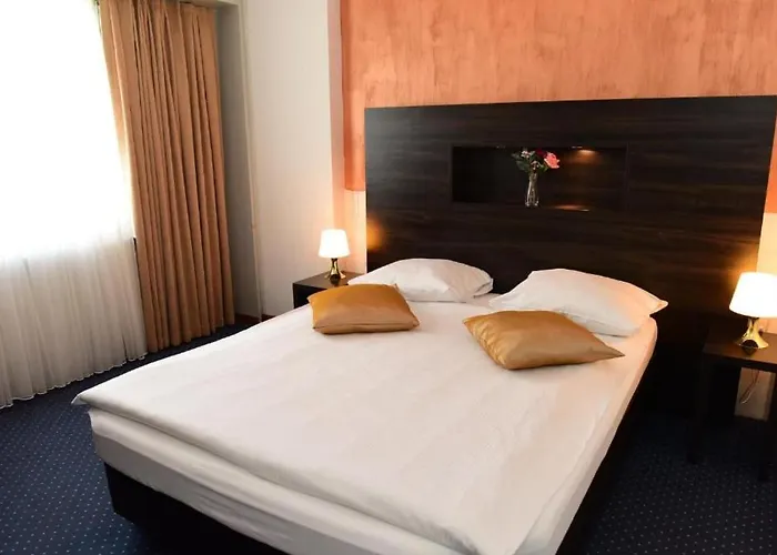 Oro Hotel