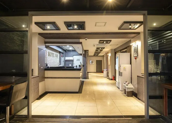 Osan J Hotel