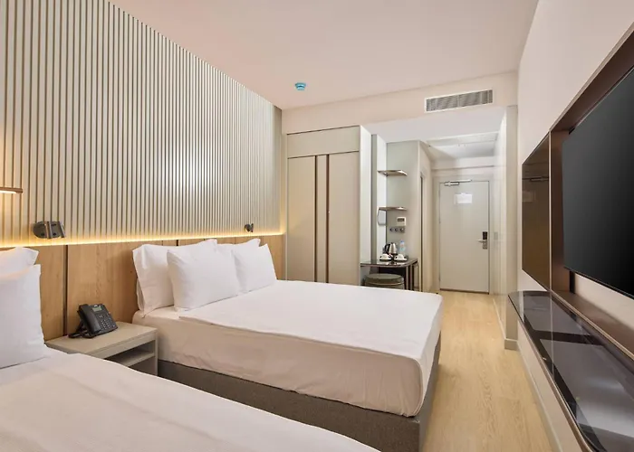 Waveside Hotel