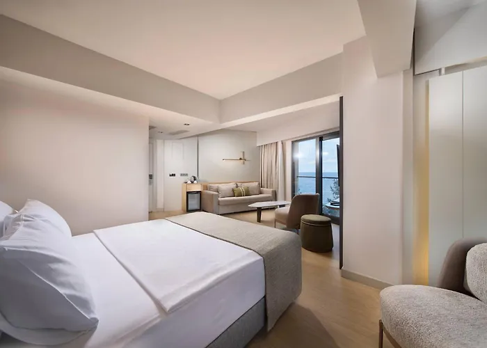 Waveside Hotel