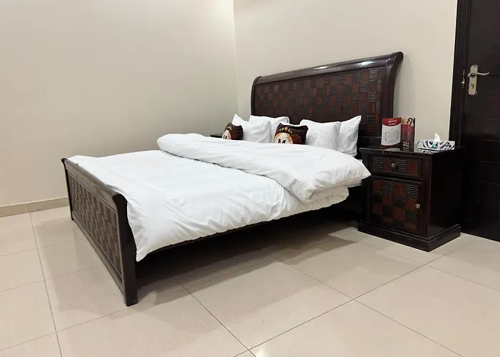 Midway Hotel & Restaurant