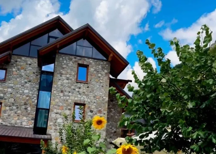 Golden Villa