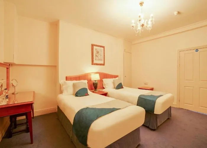 Georgian Hotel