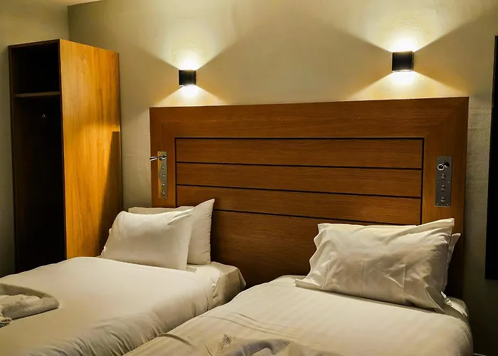 The Crown Hotel