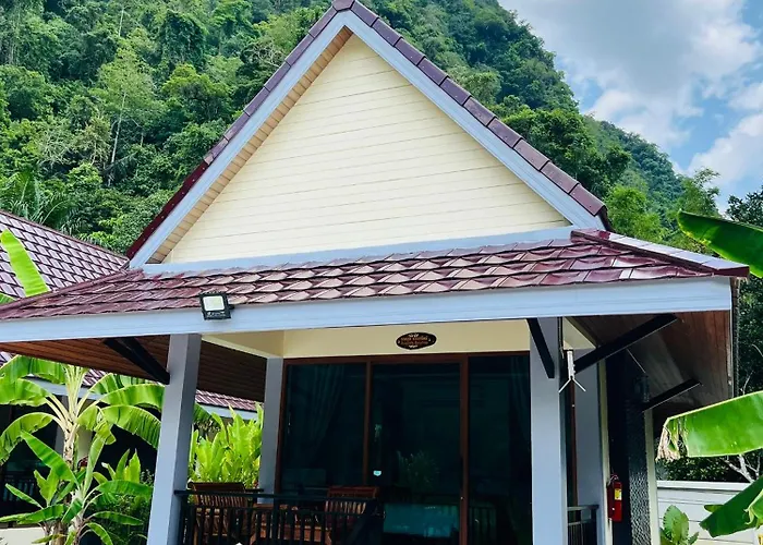 Ainthira Garden Sauna & Resort