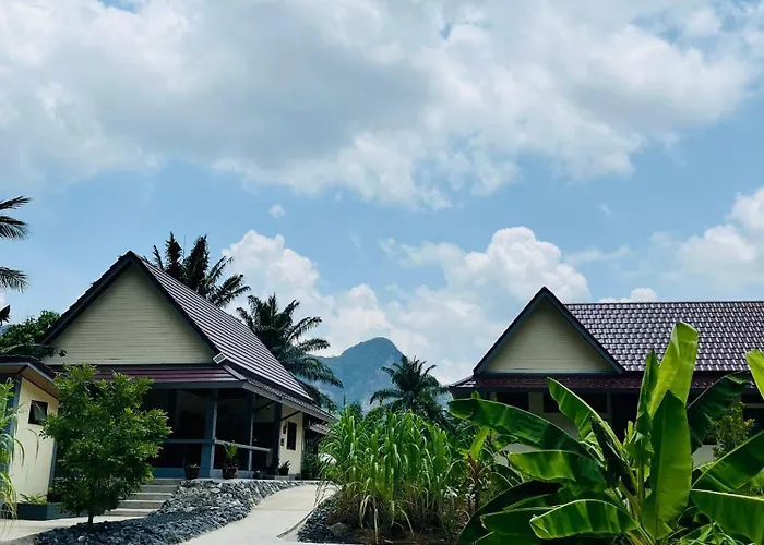 Ainthira Garden Sauna & Resort