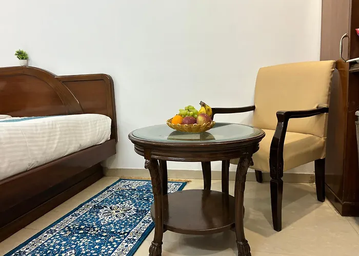 Hotel Chanchal Deluxe -A Unit Of Nihar Hotels-Just 2 Minutes Walking Distance From New Delhi Railway Station